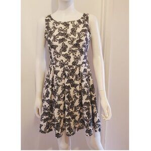 Small Black & White Sleeveless Butterfly Print Dress